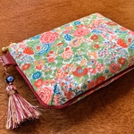 イギリス限定リバティ、エリジアン・デイのポーチ