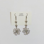 シルバーボールフラワーピアス