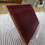 革のカードケース　エンジ