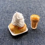 今日のごほうび＊生クリームもりもりパンケーキandカフェオレフラペチーノシェイク