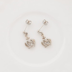 王冠ピアス