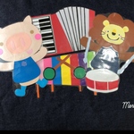 壁面　ぶたさんとライオンさんの音楽隊