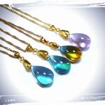 ぷっくり雫型ネックレス/ペンダント