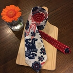 メンズネクタイ　ホワイトシーサー×赤白ドット