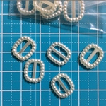 [再販] パールのバックル❤︎ミニチュアサイズ❤︎ドールのお洋服やバッグの飾りに❤︎10個セット❤︎パーツ素材