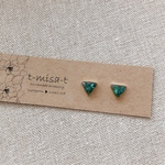 ぷっくりつやつや❤︎小粒三角ピアス