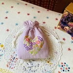 〔再販🎶〕ガーゼハート型刺繍巾着ポーチ（パープル・癒しの花畑）＊送料無料＊