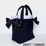 横にちょこんとステッチ リボン　＆　ホワイトフリル　♡ bag