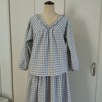 価格改定、ブラウス