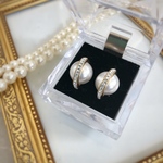 パールラインピアス