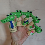 ワニのかぞく（歌の指人形）