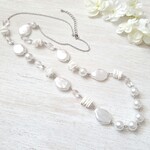 ホワイトカラーの summer pearl ネックレス