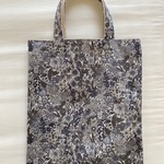「ｒ様オーダー品」ぺったんこバッグ*リバティ*Margaret Annie*グレー*32×28㎝