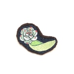 多肉の葉っぱの刺繍ブローチ