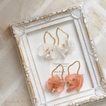 *＊シアーフラワー×パール＊*ピアス/イヤリング