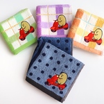 福豆さん刺繍ハンカチ　〜スクーター〜