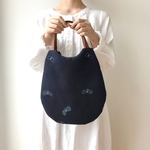 ☆一点のみお値下げ☆　〜chouchoの数が少ない為〜　oval bag *⚮* choucho  indigo *⚮* 