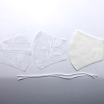一点のみ　刺繍生地と内布ダブルガーゼ生地　マスクキット　マスク1枚分😷ノーズワイヤー(代用品)付き　大人普通サイズ　応援価格💖　