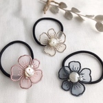 刺繍レースフラワーのヘアゴム ＊ホワイト天然石＊親子コーデ