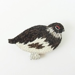 冬毛の残る雷鳥　刺繍ブローチ