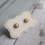 パールボタンのレトロモダンピアス(ボタンピアス)