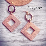 【52+plus】435 ●baby pink crack gold● ピアス（イヤリング）