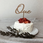 大きめ　木製ケーキトッパー　One １才のお誕生日