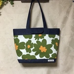 お花柄のちょっと大きめトートバッグ