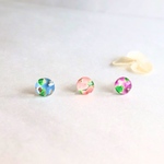 梅雨 小さな紫陽花のピアス( 夏 初夏 6月 アジサイ あじさい レジン 可愛い 爽やか ぷっくり )