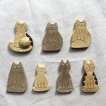 猫のブローチ③