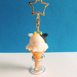 【12星座シリーズ】うしのアイスキーホルダー(ミルク味)