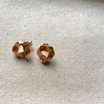 マットゴールドピアス