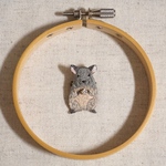 デグーの手刺繍ブローチ