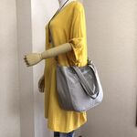 ＊ポケットをいっぱい付けた毎日の帆布トート＊gray＊帆布×小花＊