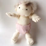 ギュッとだき人形　小さめ　双子のモモちゃん