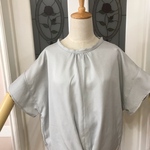 洗えるシルクシルバーグレーのブラウス