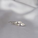 Silver Rice Pierce（淡水パール）