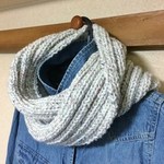★送コミ★　ねじりスヌード　すぽっと被るだけ技いらずネックウォーマー　男女兼用　手編み