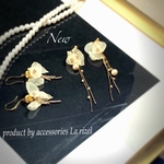 右・ロングシフォンフラワーピアス・イヤリング