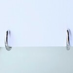 【再販×8】〈痛くない〉～フェイクピアス～シルバーリングイヤリング・イヤーカフ・ノンホールピアス〈直径約10㎜、太さ約1.4㎜〉片側シリコンゴムバージョン(両耳用)(調節可能)  管理No.1443