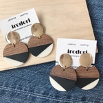 ウッドピアス