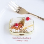 5/31まで送料無料♡︎いちごショートケーキといちごデニッシュのピルケース