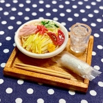 ミニチュア🌺冷やし中華、おしぼり付き