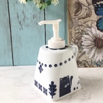 ソープディスペンサー　スクエア形　北欧風　ネコにネックレス　ポーセラーツ