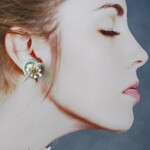 リングワークのブルーがキレイなイヤリング