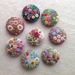 リネンと花刺繍のヘアゴム or ブローチ
