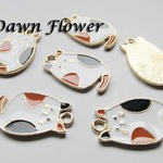 【A-1477】10pcs　ネコ　24×13mm　ホワイト　チャーム
