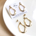 ピアス 〜simple style〜 小ぶり サイズ ウェーブ リング ピアス / イヤリング / 樹脂ピアス / チタンピアス / シンプル