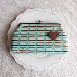 クッキーブローチ付き がま口通帳ケース  チョコミント