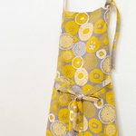 北欧テイストなお花のエプロン　〜イエロー〜
